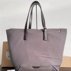 보테가 베네타 크로스로드 버클 토트